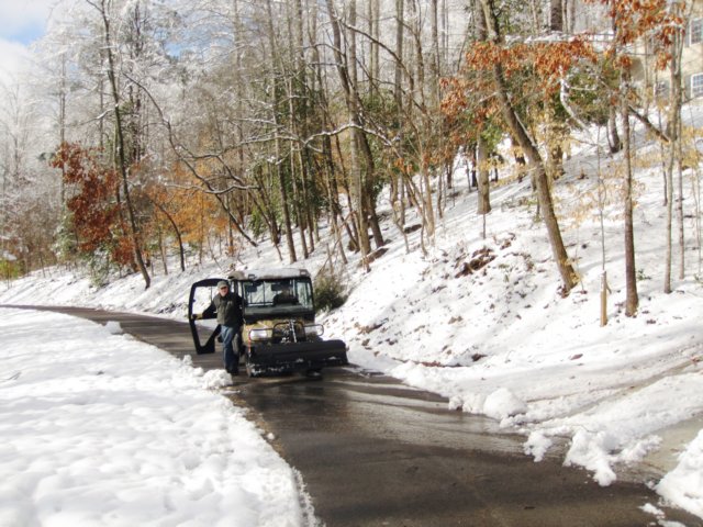 bryanprestonoutcuttingtreessaltingtheroadsallvolunteer.jpg
